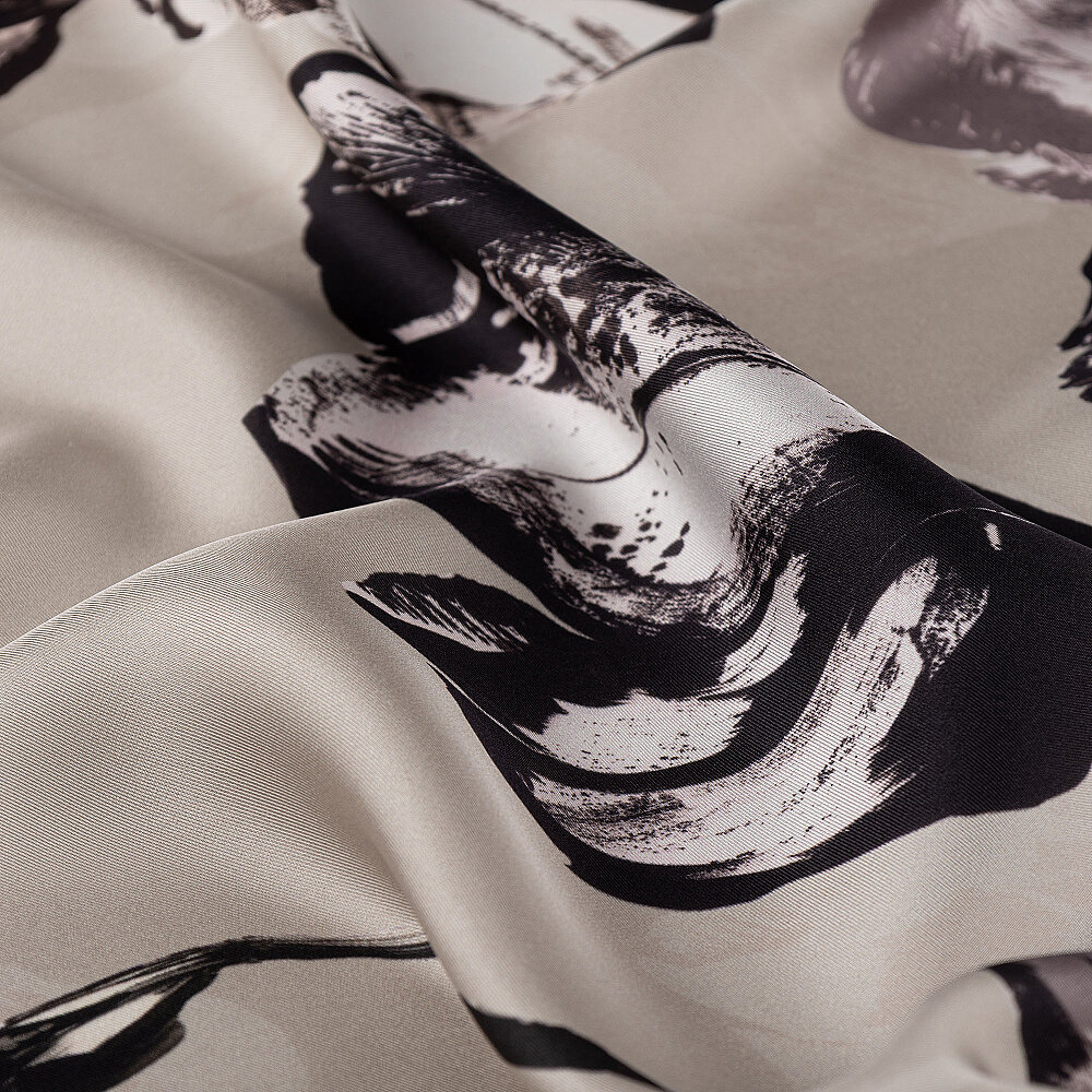 Beige Charcoal Lily Patterned Silk Scarf - 3