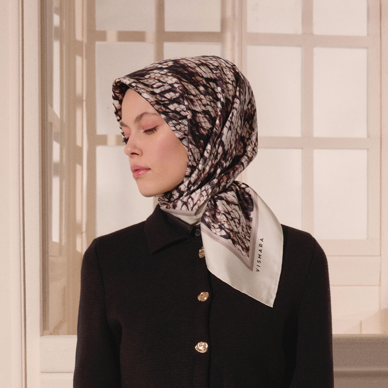 Beyaz Yılan Desenli Twill İpek Eşarp - 4