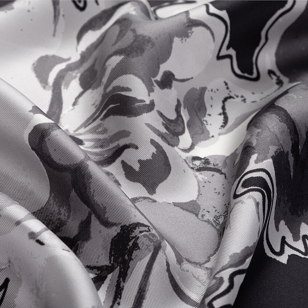 Black Abstract Flora Pattern Twill Silk Square Scarf - 2