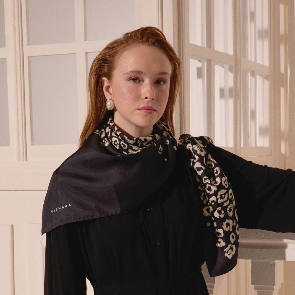 Black Modern Leopard Texture Patterned Twill Silk Square Scarf - Vismara