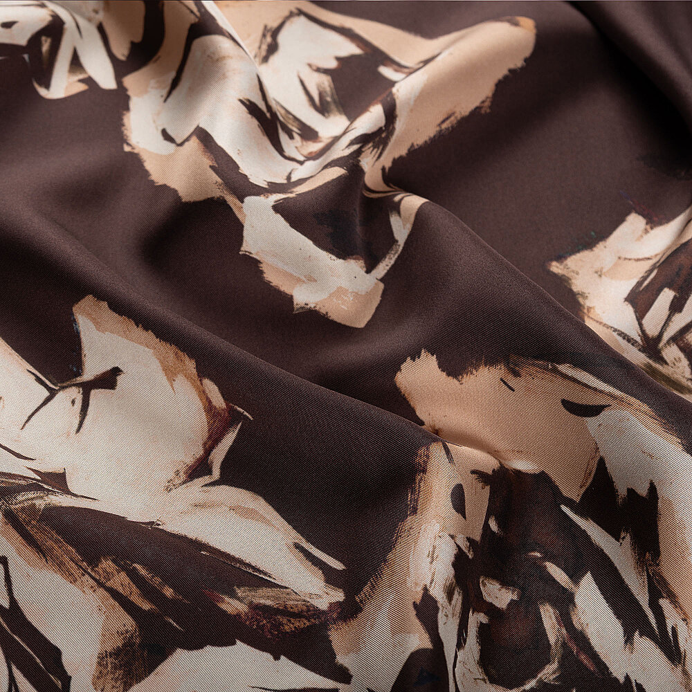 Coffee Oil Painting Rose Patterned Silk Scarf - 3