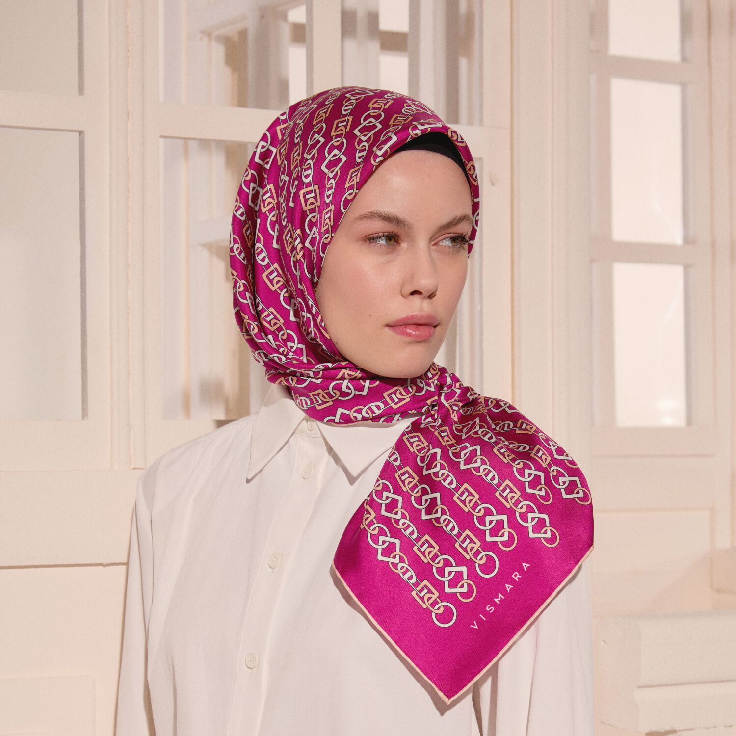 Fuchsia Chain Motif Patterned Twill Silk Square Scarf - 4