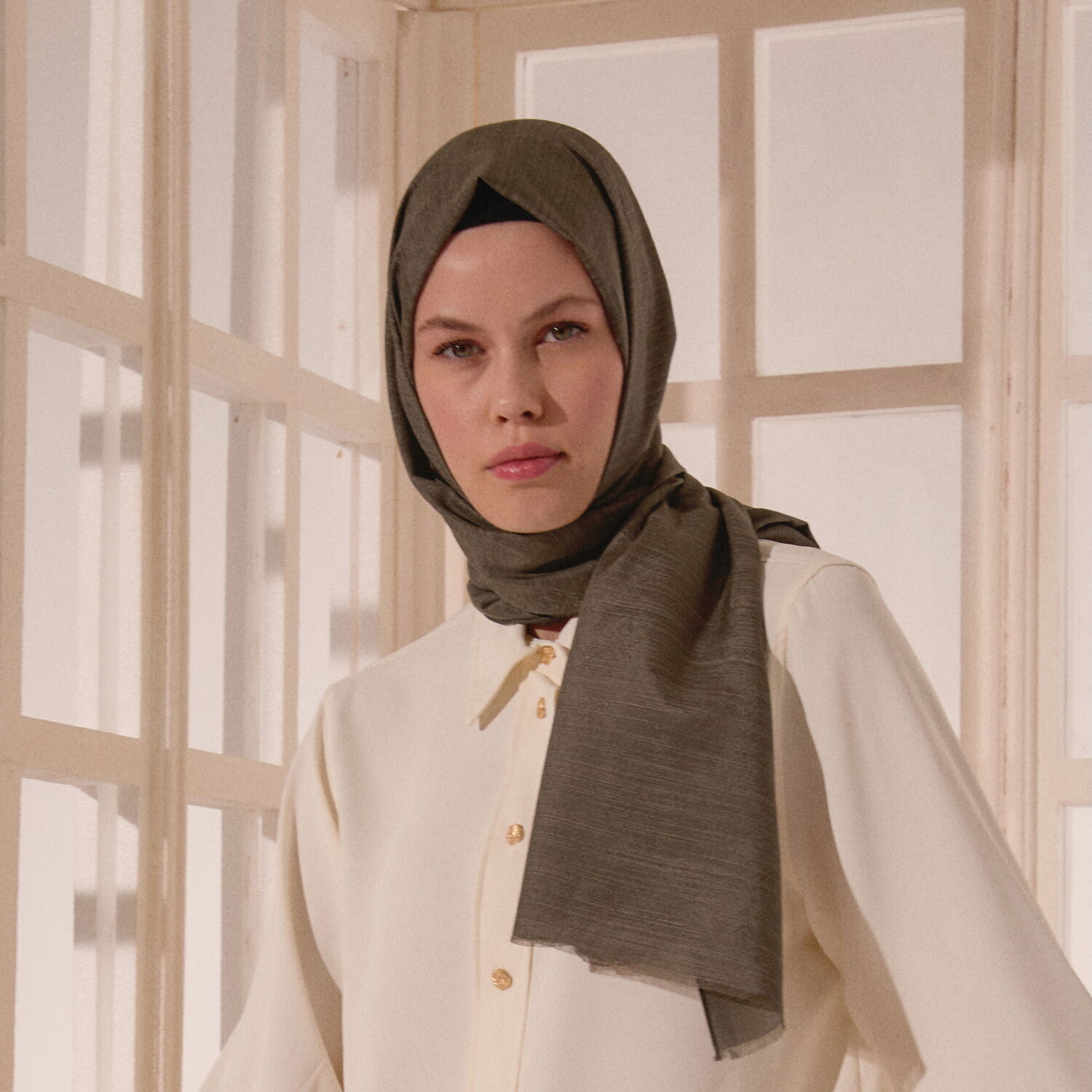 Füme Monogram Desen V Jakarlı Pamuk İpek Şal - 3