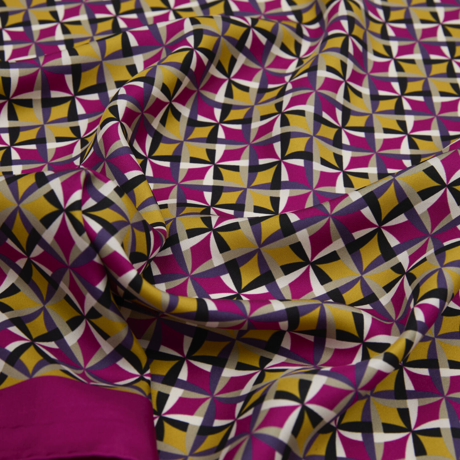 Fuşya Diamond Line Retro Desen Twill İpek Eşarp - 2