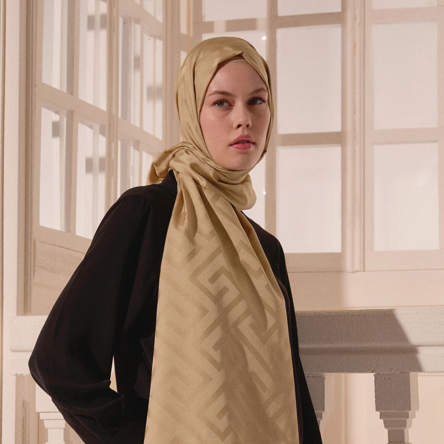 Gold G Pattern Jacquard Wool Silk Scarf - 4
