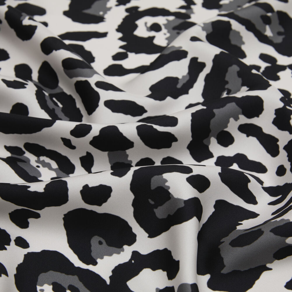 Grey Artistic Leopard Print Twill Silk Square Scarf - Vismara