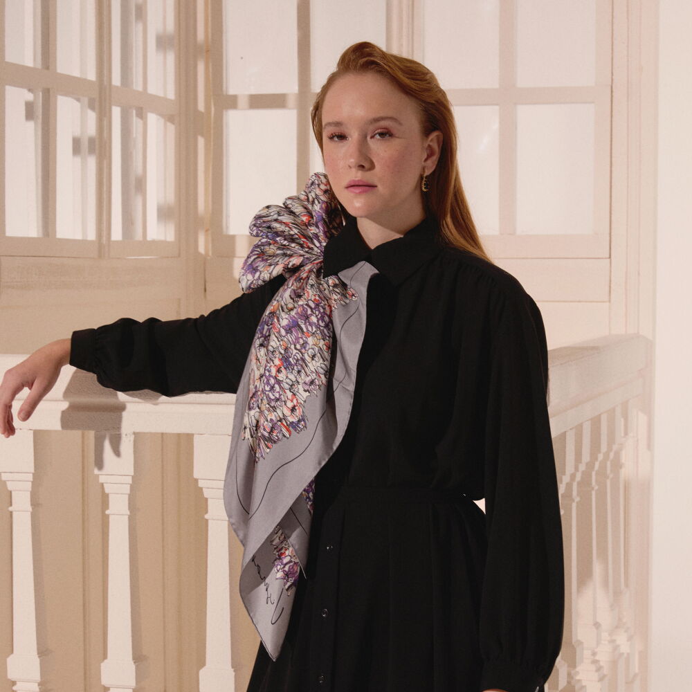 Grey Spring Flowers Patterned Twill Silk Square Scarf - Vismara