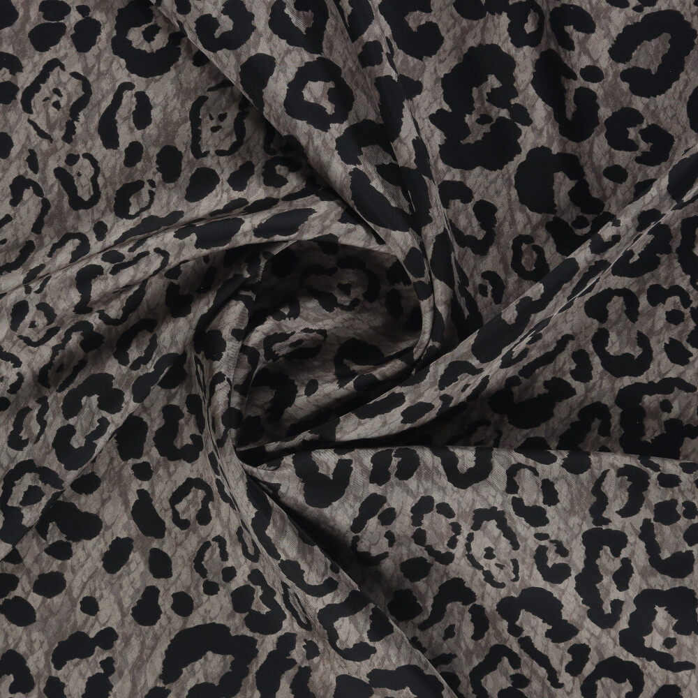 Gri Bulutsu Leopar Desen Twill İpek Eşarp - Vismara