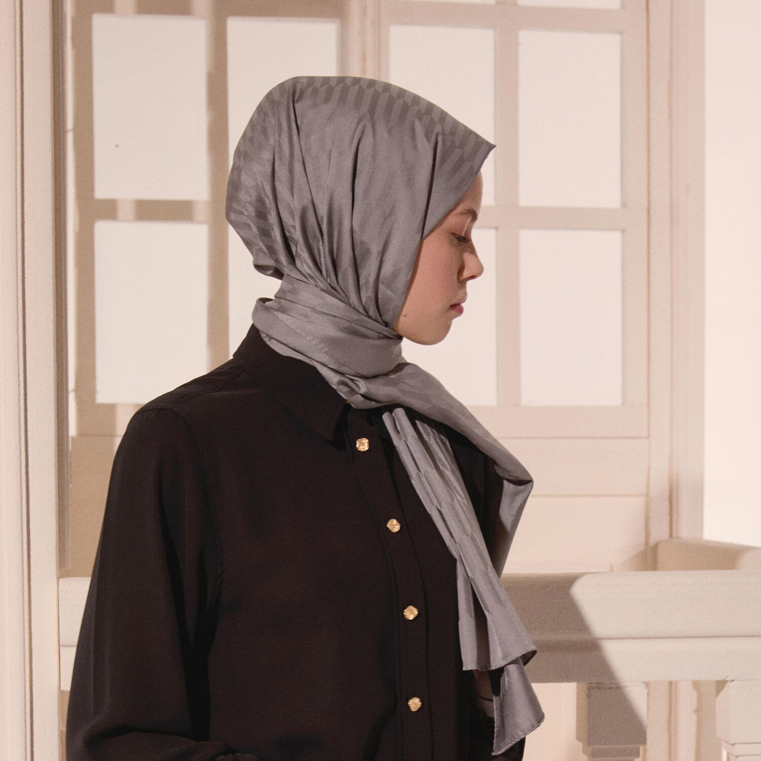 Gri Damla Desen Jakarlı Yün İpek Şal - 5