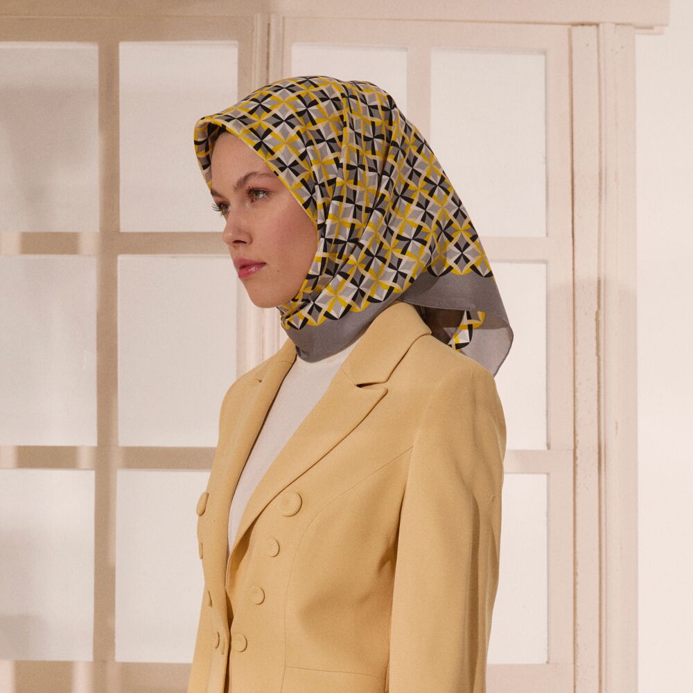 Gri Diamond Line Retro Desen Twill İpek Eşarp - Vismara