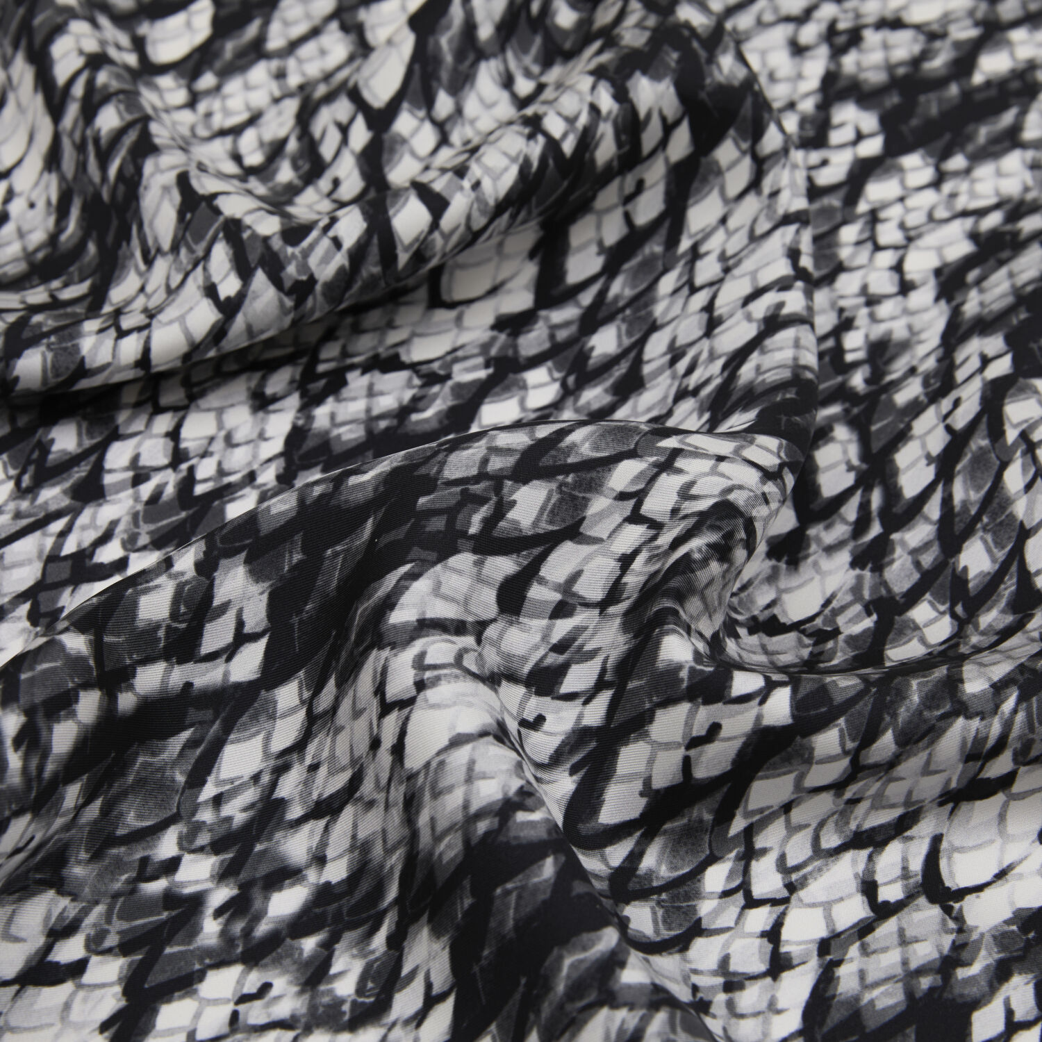 Gri Yılan Desenli Twill İpek Eşarp - 2
