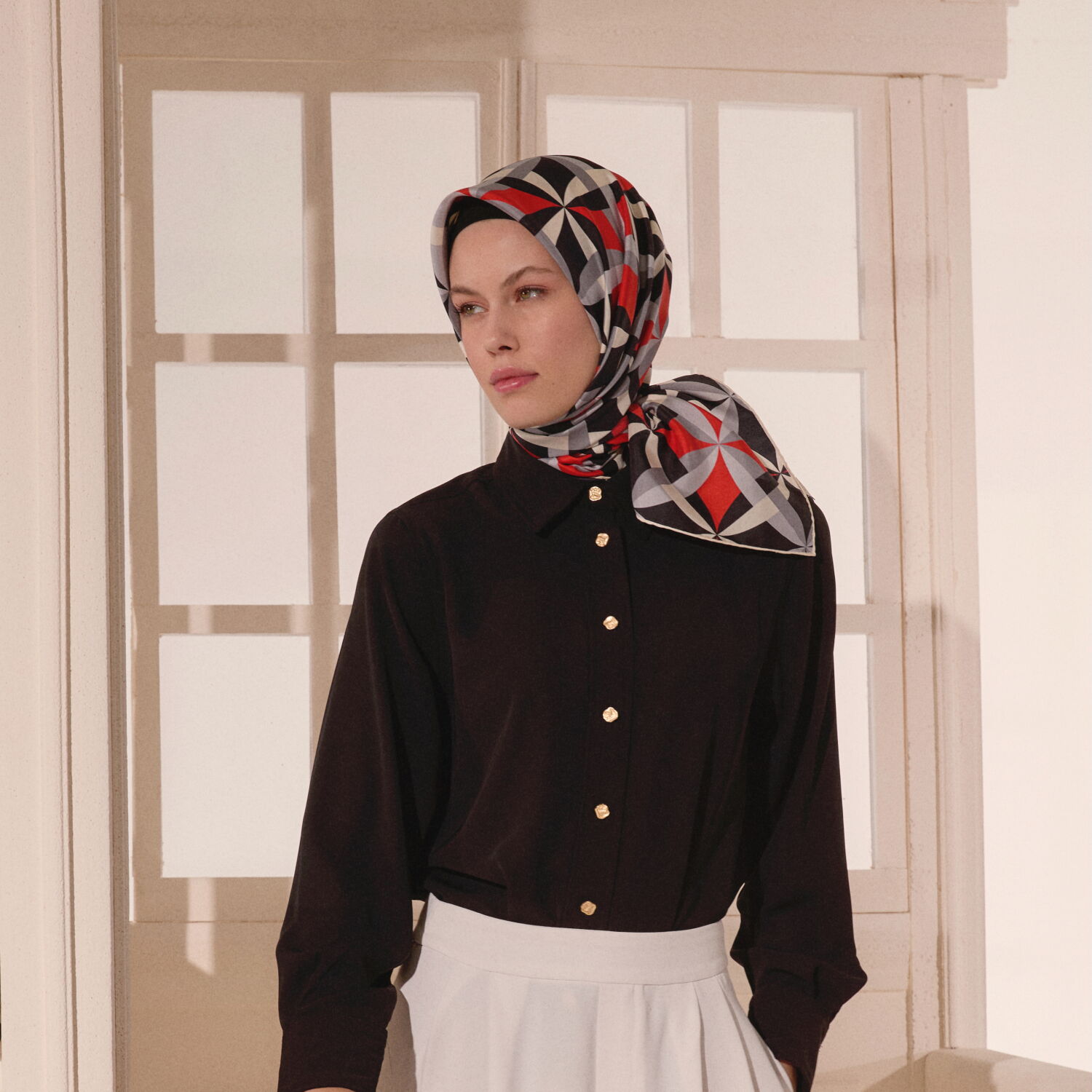 Kırmızı Antik Mozaik Desenli Twill İpek Eşarp - 5