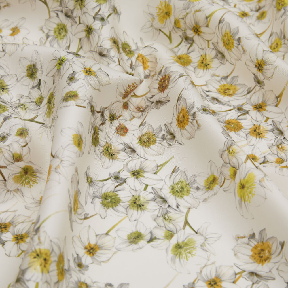 Krem Sulu Boya Çiçek Deseni Twill İpek Eşarp - Vismara