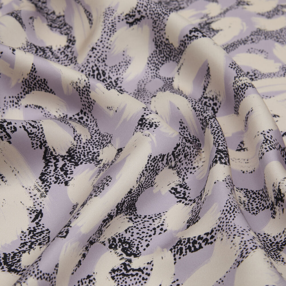 Lilac Leopard Patterned Twill Silk Square Scarf - Vismara