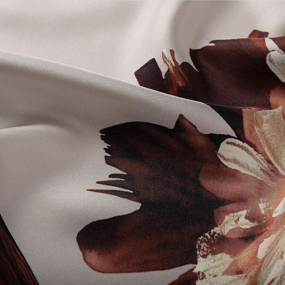 Mink Chrysanthemum Breeze Patterned Silk Scarf - 3