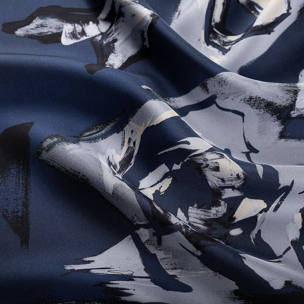 Navy Blue Oil Painting Rose Patterned Silk Scarf - 3