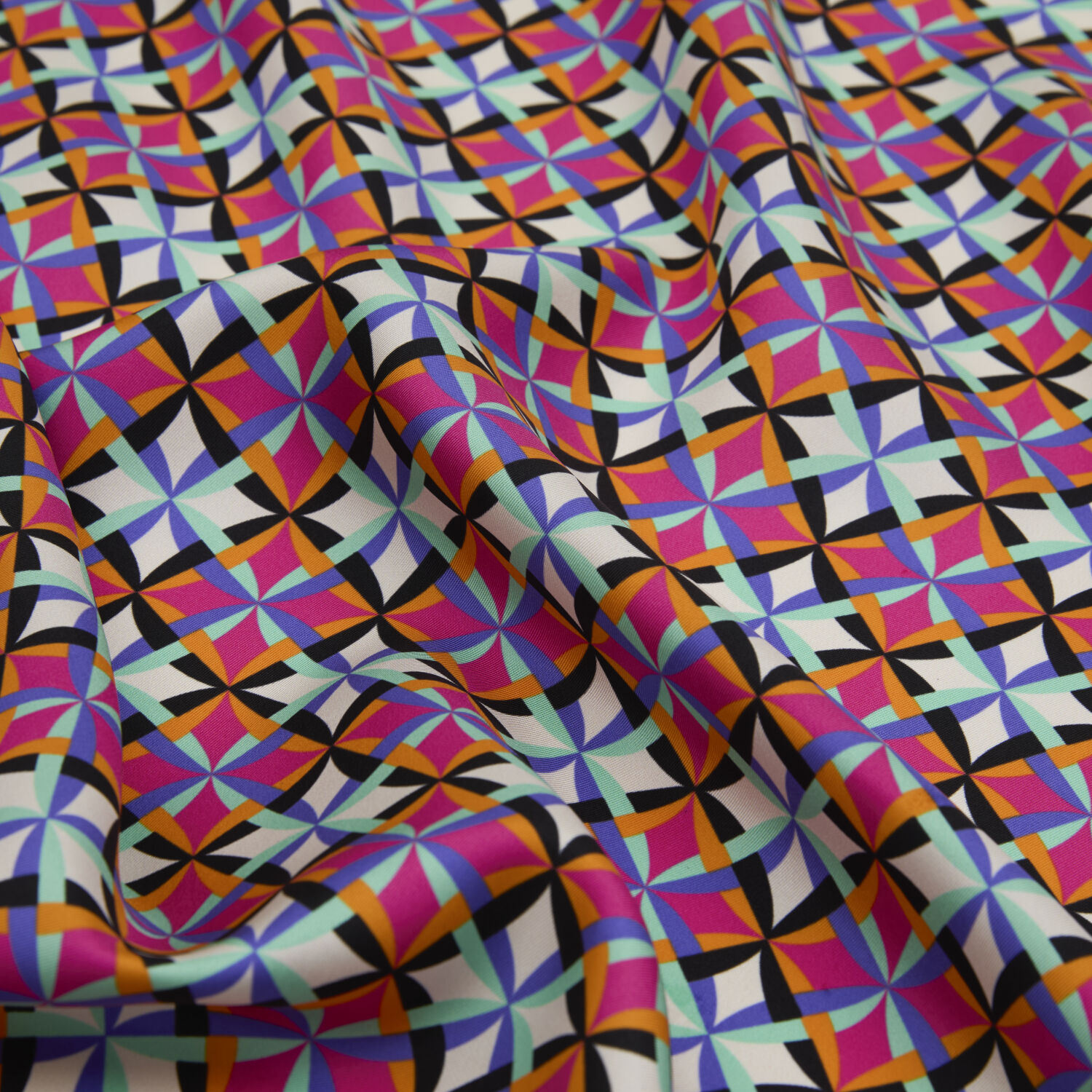 Pembe Diamond Line Retro Desen Twill İpek Eşarp - 2