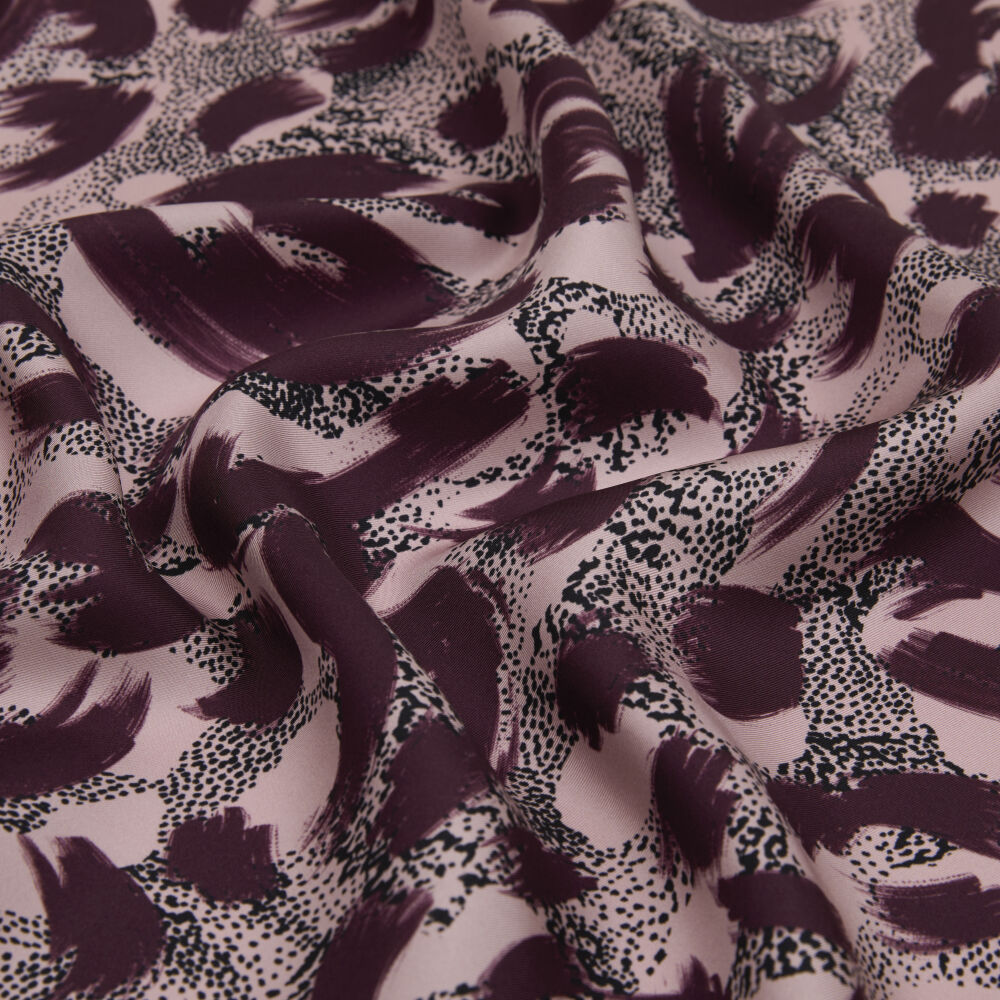 Powder Leopard Patterned Twill Silk Square Scarf - Vismara