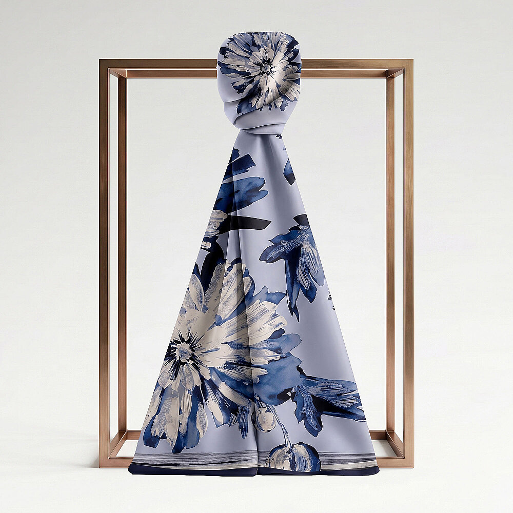 Sciarpa di seta blu navy con motivo 