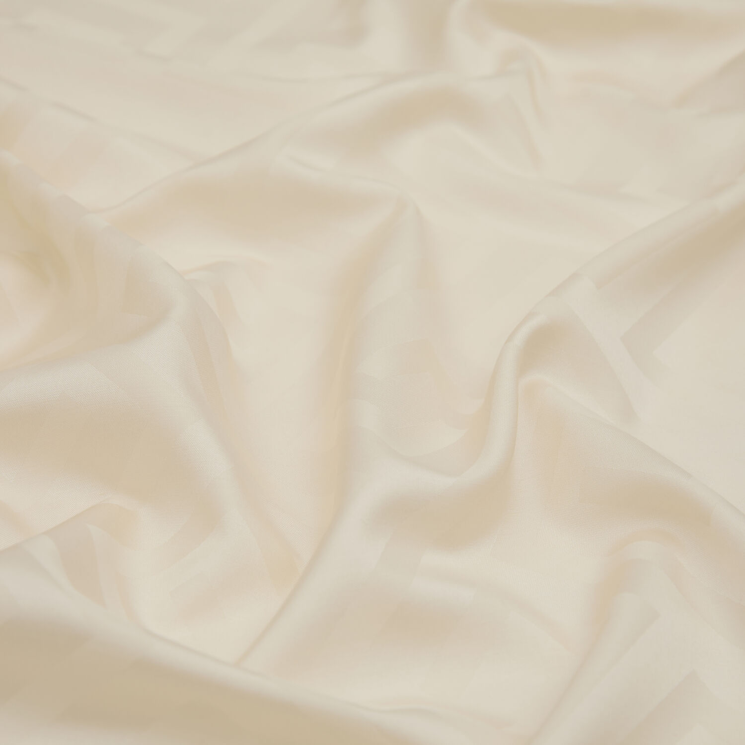 Sciarpa in lana e seta jacquard con motivo G color crema - 2