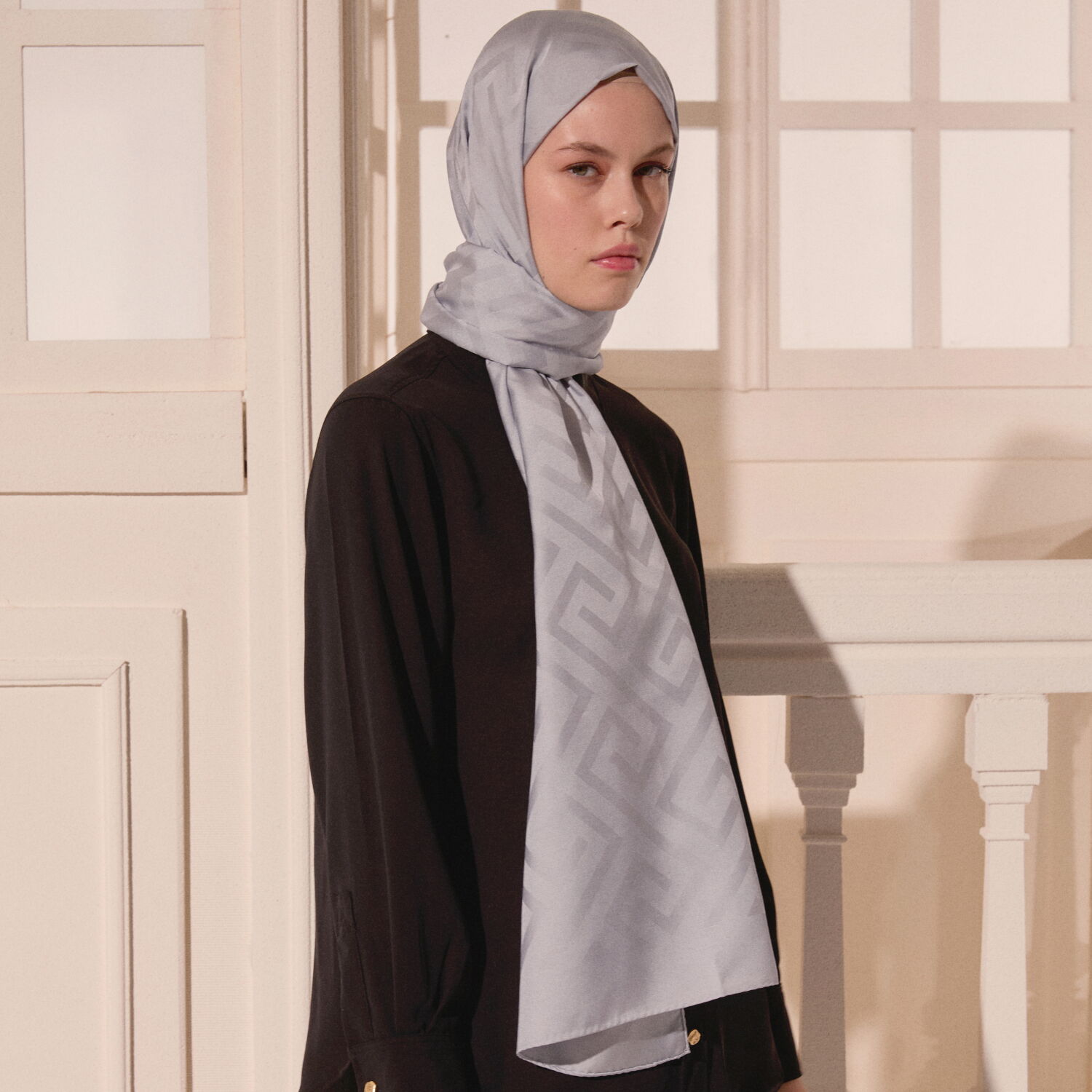 Sciarpa in lana e seta jacquard con motivo Silver G - 6
