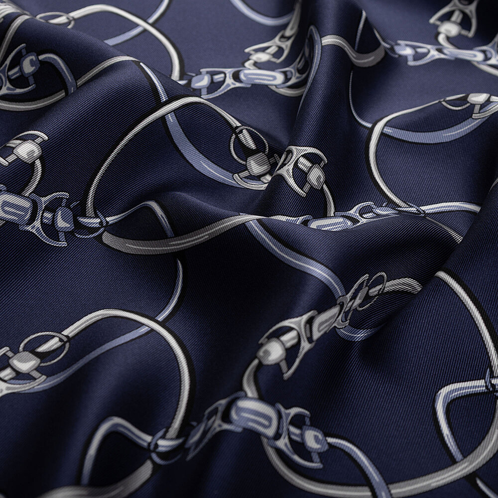 Sciarpa quadrata in seta blu navy con motivo a catena - 2
