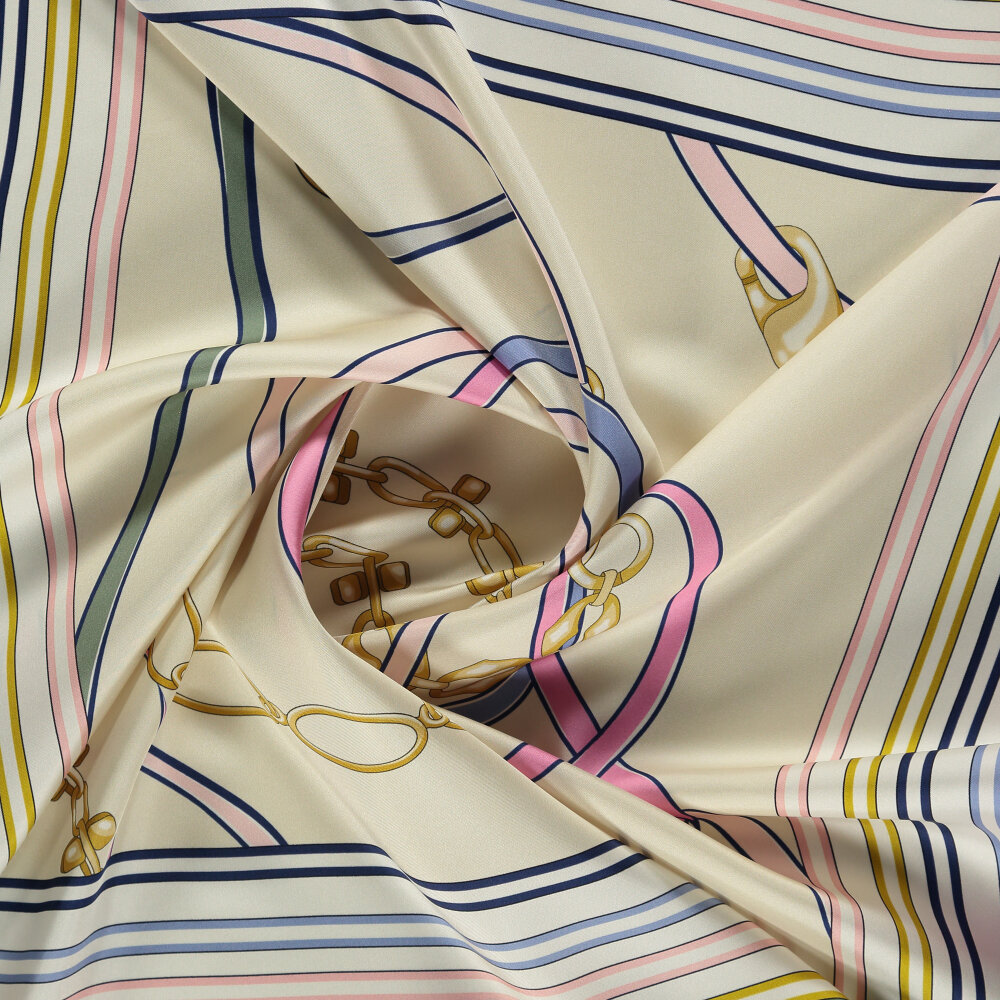 Sciarpa quadrata in seta con motivo monogramma e catena rosa - 2
