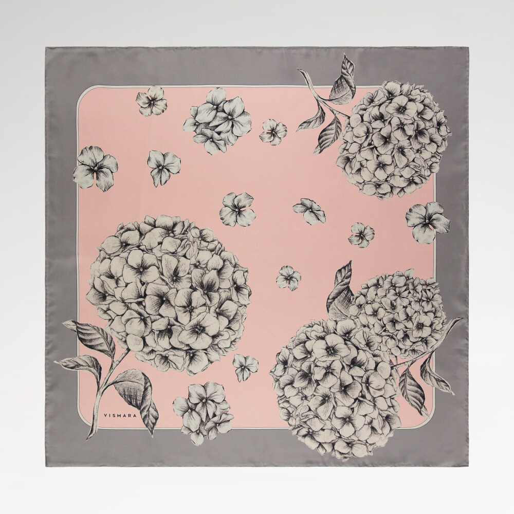 Sciarpa quadrata in twill di seta con motivo a fiori di ortensia in visone cipria