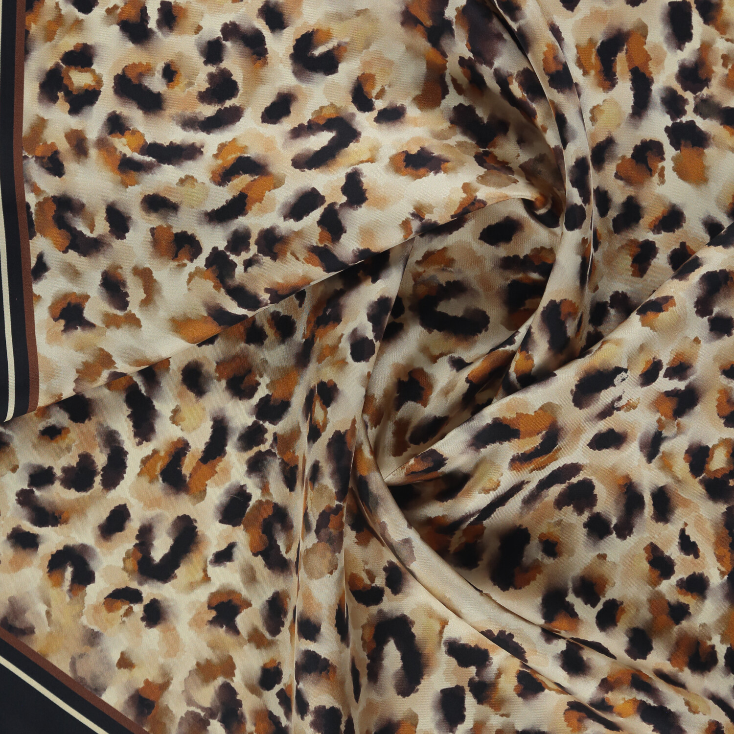 Sciarpa quadrata in twill di seta con motivo leopardato color arancio naturale Nebula - 2