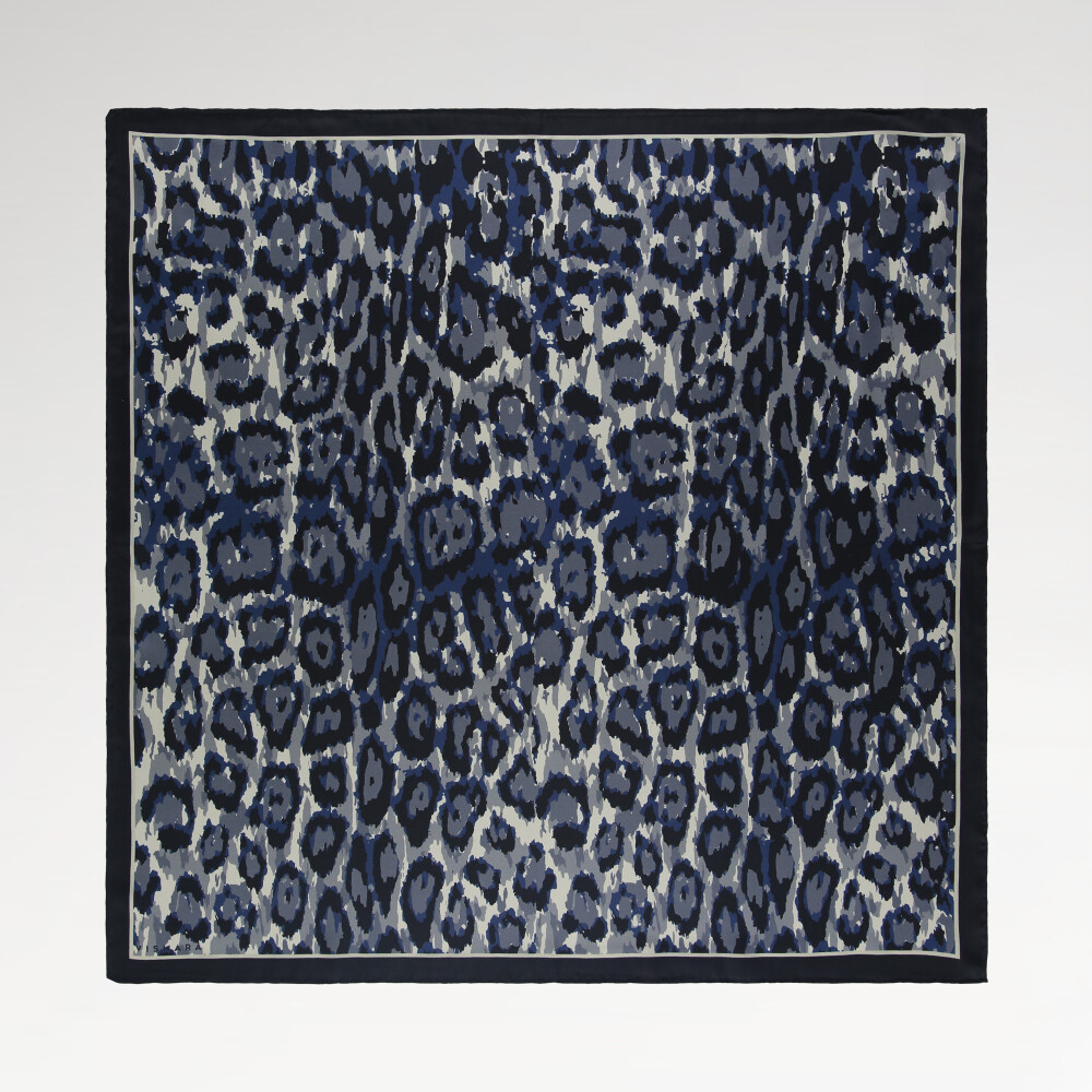 Sciarpa quadrata in twill di seta con motivo leopardato Vismara blu navy
