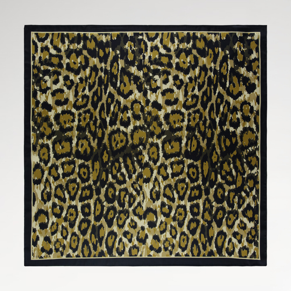 Sciarpa quadrata in twill di seta con motivo leopardato Vismara verde acqua