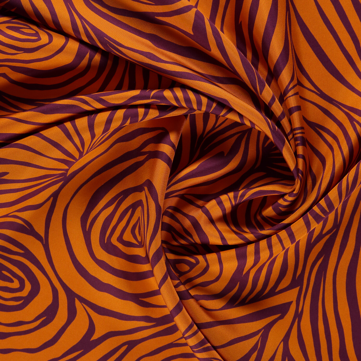 Sciarpa quadrata in twill di seta con motivo monofiore fucsia - 2
