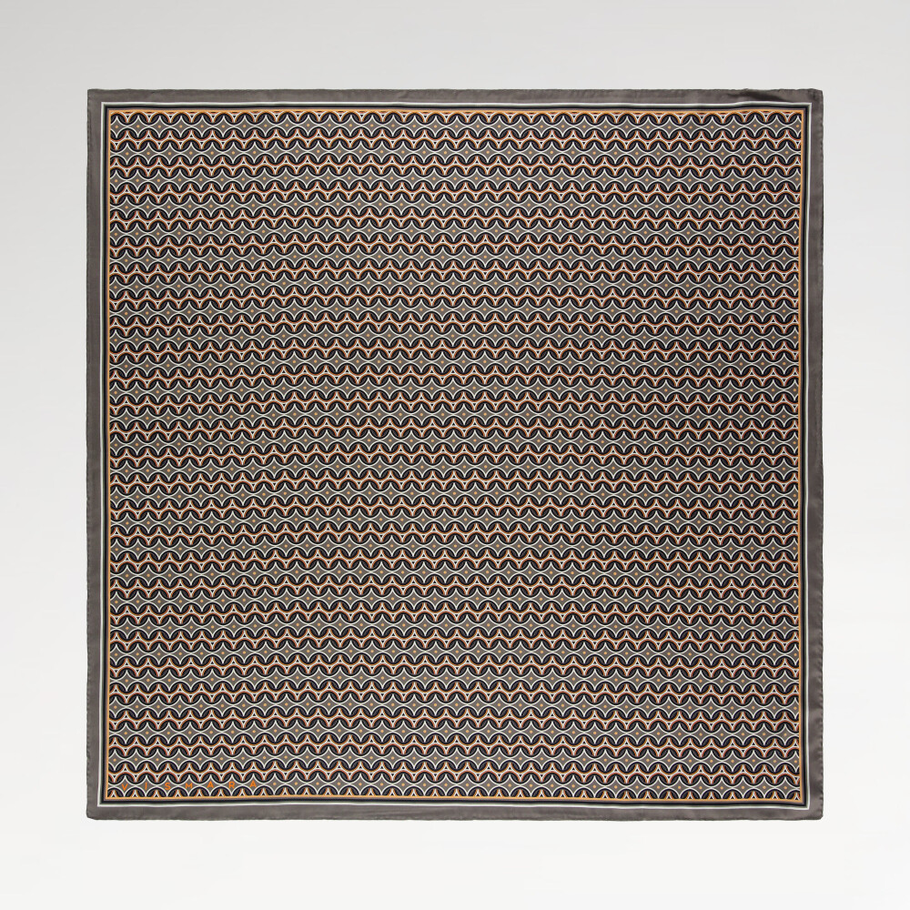 Sciarpa quadrata in twill di seta con motivo retrò in visone