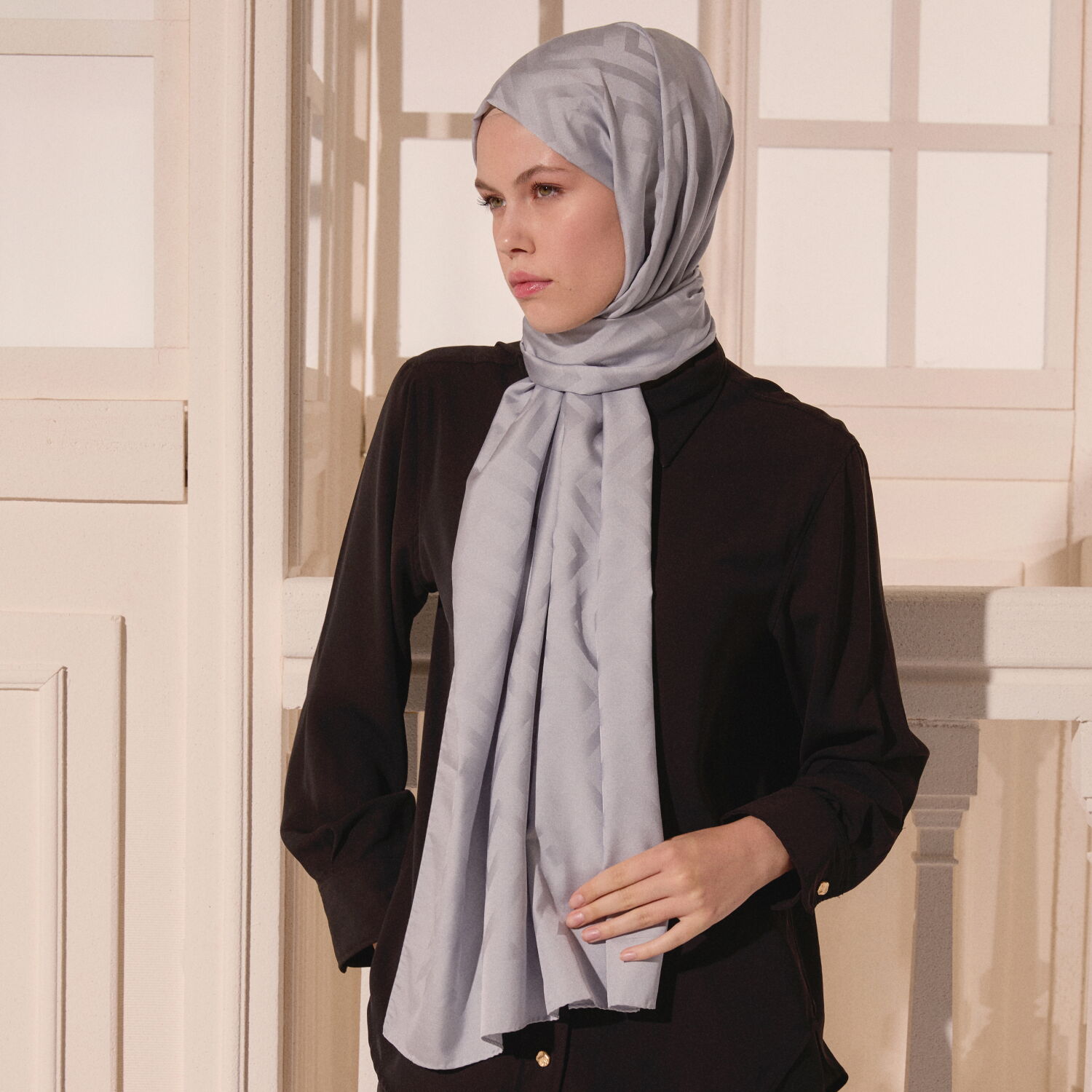 Silver G Pattern Jacquard Wool Silk Scarf - 3