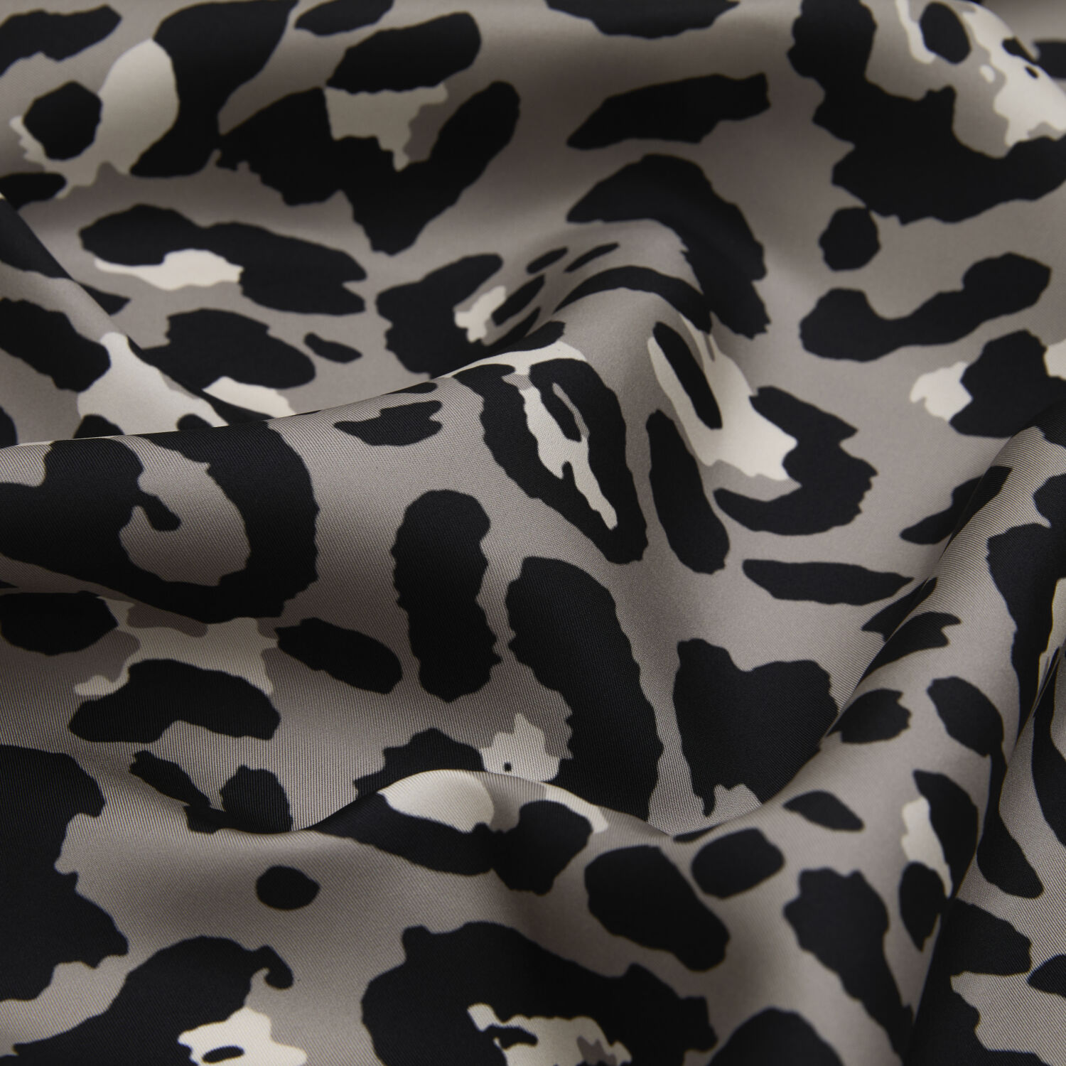 Vizon Modern Leopar Desenli Twill İpek Eşarp - 2