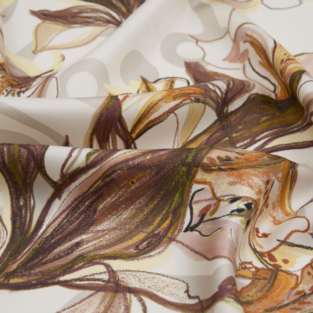 White Vismara Monogram Lily Flower Pattern Twill Silk Square Scarf - Vismara